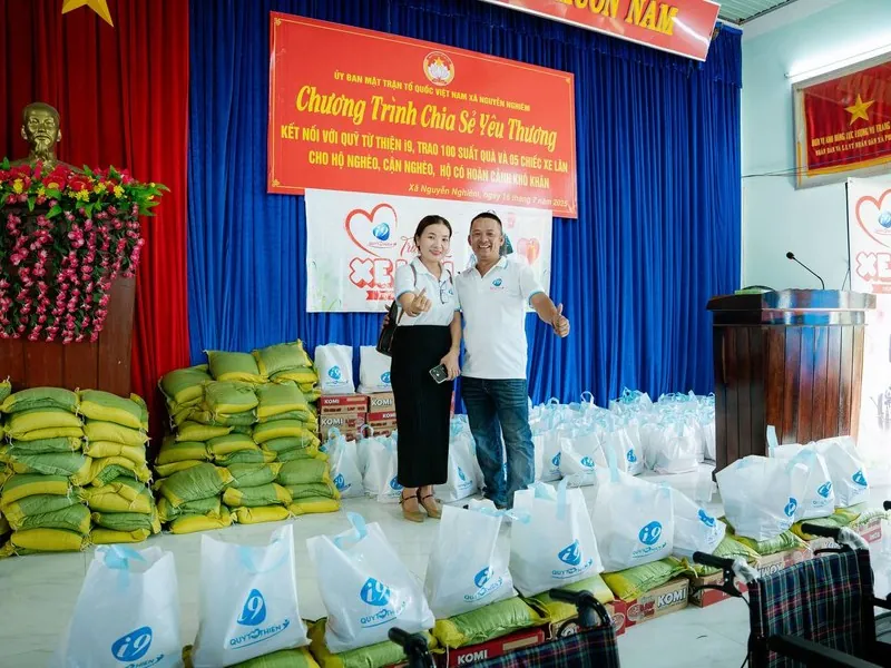 Hình ảnh tượng trưng cho các nhóm hỗ trợ và tài nguyên bên ngoài