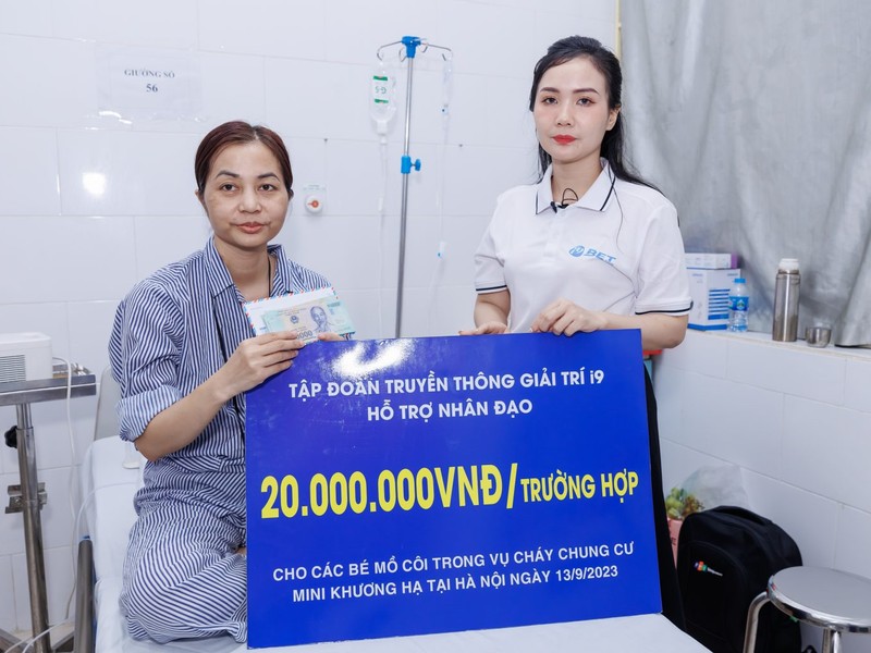 Hình ảnh một bản hợp đồng hoặc tài liệu pháp lý cho đại lý rr88